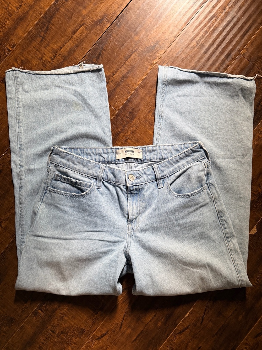 Hollister Light Blue Low Rise Baggy Women’s Jeans